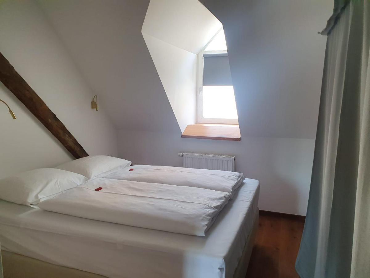 Hotel Schierlinger Braeustueberl 外观 照片